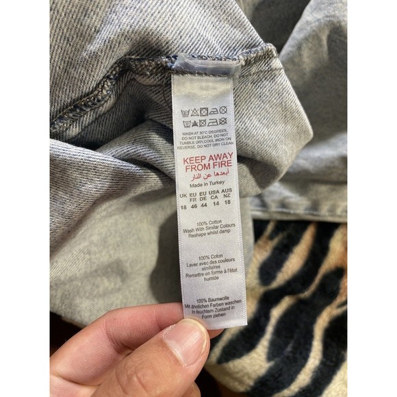 Boohoo Blue Washed Women’s Pearl Snap Denim Shirt Size 14 27pit2pit - Picture 4 of 6